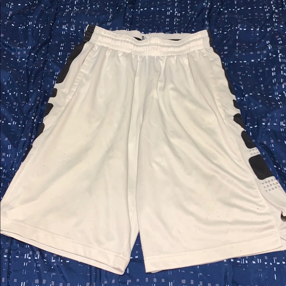Men’s Nike Elite shorts